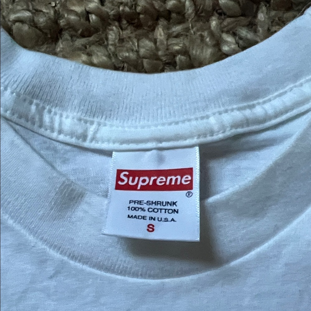 Supreme White and Black Logo Crop Top - Picture 2 of 2